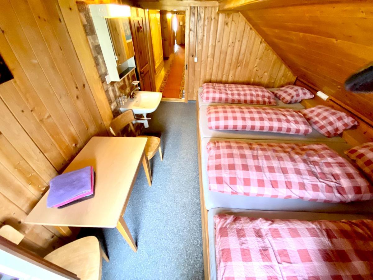 גרסאו Rigi-Burggeist Alpine Guesthouse מראה חיצוני תמונה