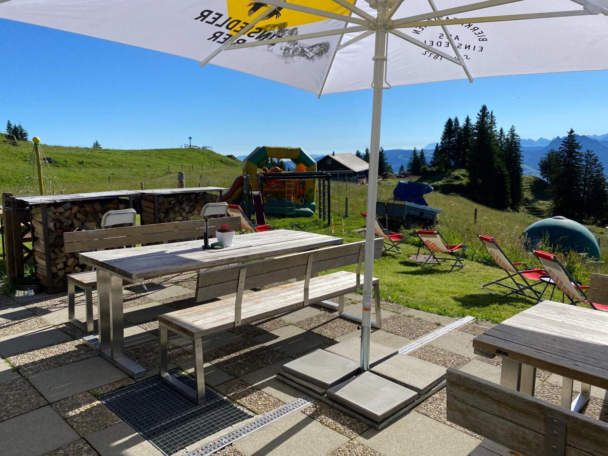 גרסאו Rigi-Burggeist Alpine Guesthouse מראה חיצוני תמונה